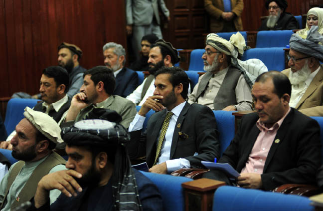 اعضاي مشرانوجرگه از گشت و گذار افراد مسلح در هفتة شهيد انتقاد کردند